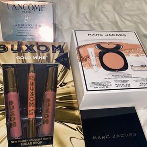 Makeup bundle
